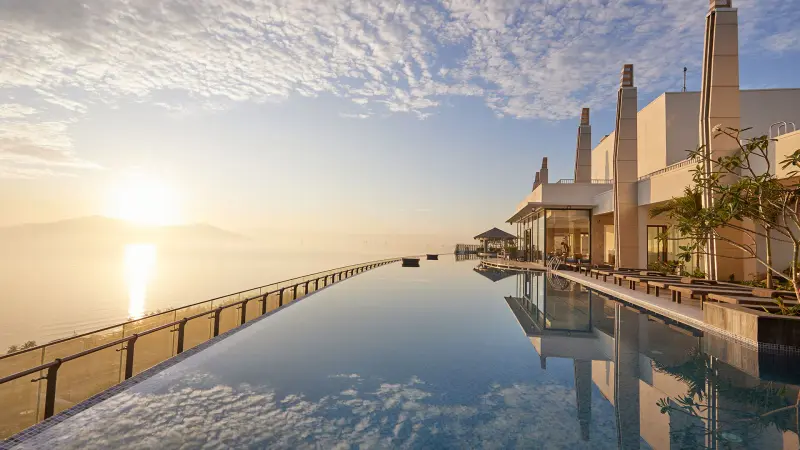 Mikazuki Spa & Hotel Resort